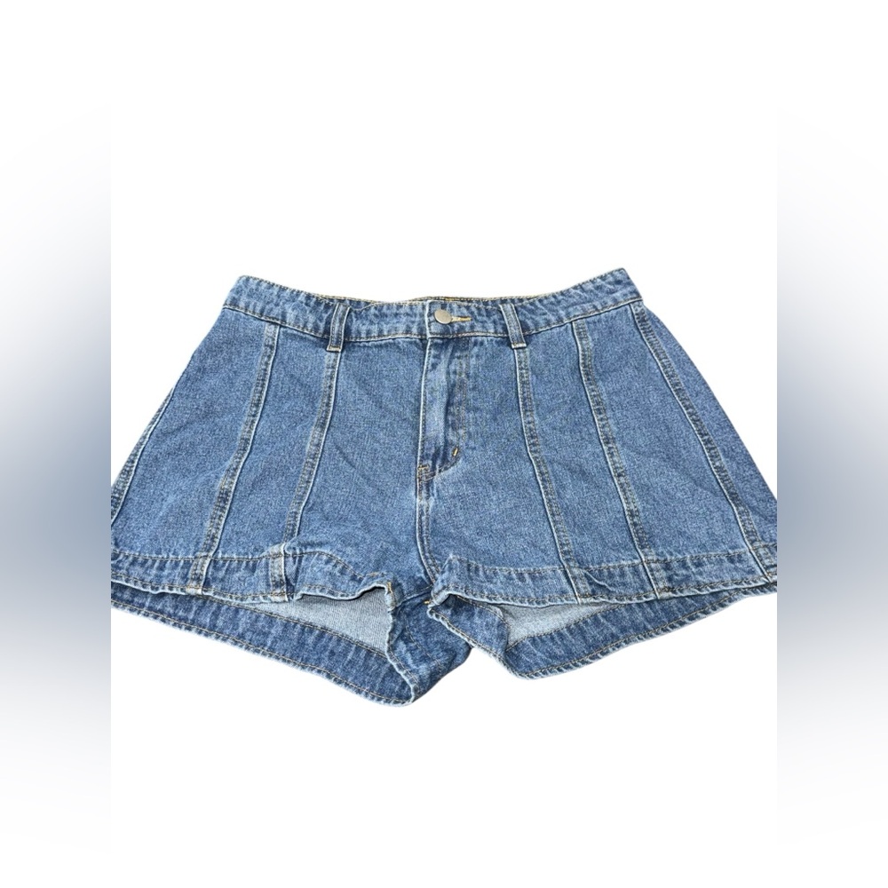 ✨ 5/$30 ✨ SHEIN Classic Blue Denim Shorts